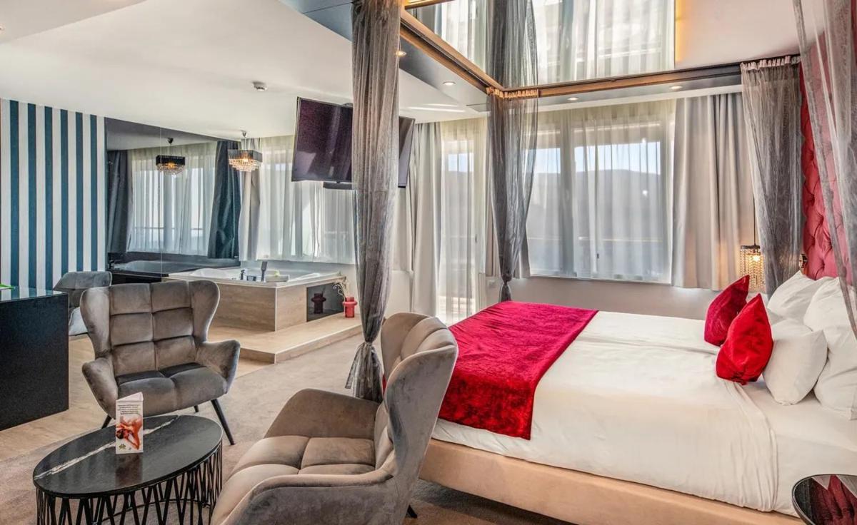 Hotel Ozon & Luxury Villas Matrahaza Exterior photo